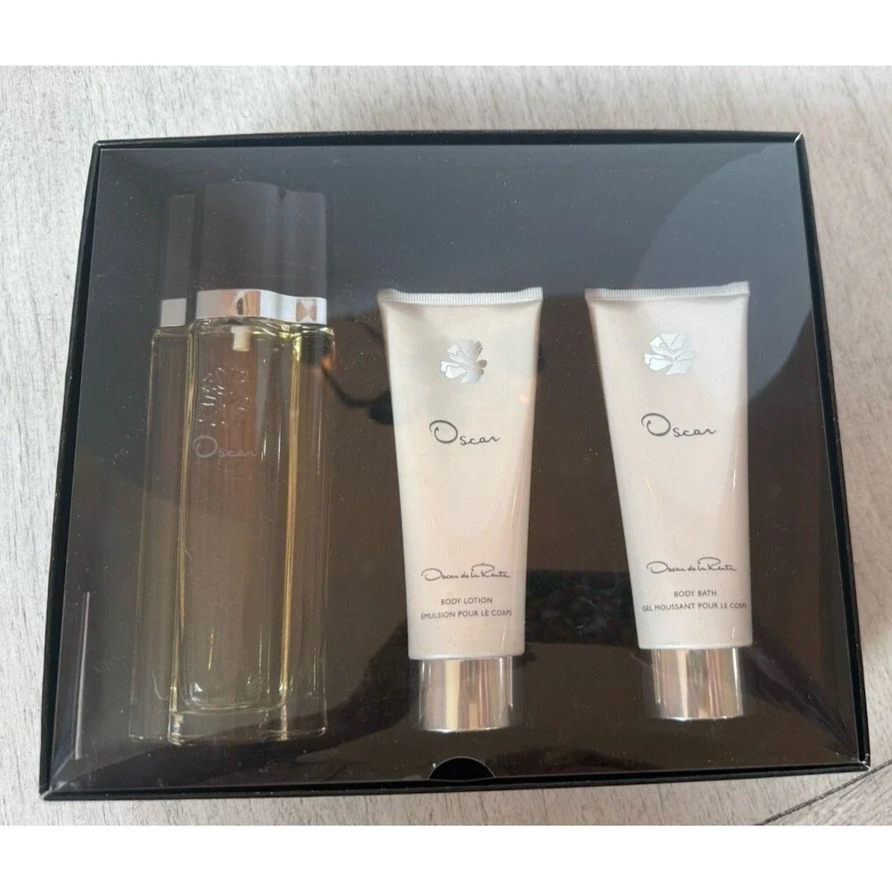 Oscar By Oscar de la Renta Women’s 3-Piece Gift Set EDT, Body Lotion, Shower Gel